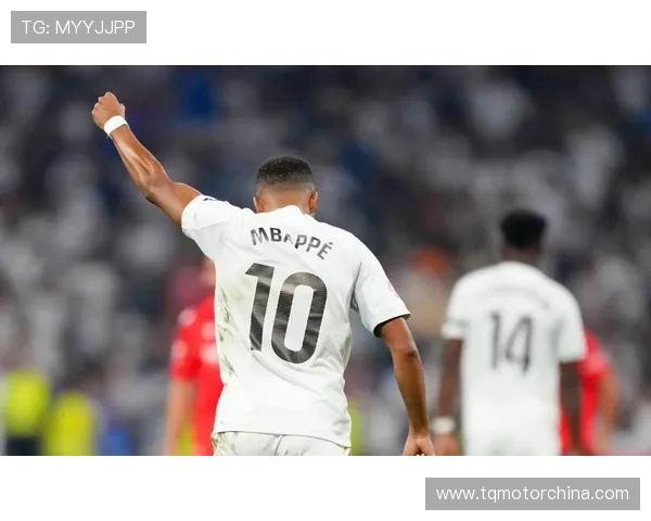 姆巴佩欧冠帽子戏法后发声暗示未来去向已定引发球迷热议